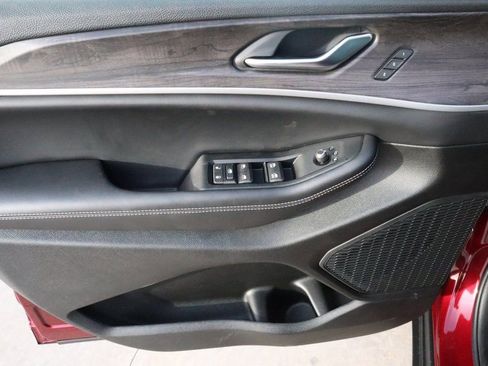 New 2025 Jeep Grand Cherokee L Limited AWD/4WD image 19