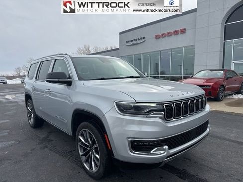 Used 2023 Jeep Wagoneer Series III w/ Premium Group I image 1