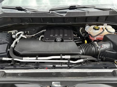 Used 2022 Chevrolet Silverado 1500 Custom w/ LPO, Dark Essentials Package AWD/4WD image 29