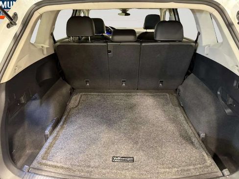 Used 2023 Volkswagen Tiguan SE AWD/4WD image 22