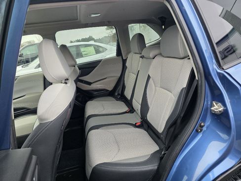 Used 2020 Subaru Forester Premium image 12