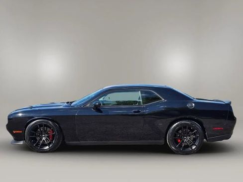 Used 2017 Dodge Challenger R/T Scat Pack image 8