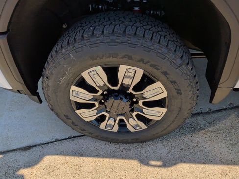 New 2026 GMC Sierra 2500 Denali w/ Denali Reserve Package image 52