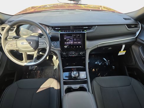 New 2026 Jeep Grand Cherokee L Laredo AWD/4WD image 9