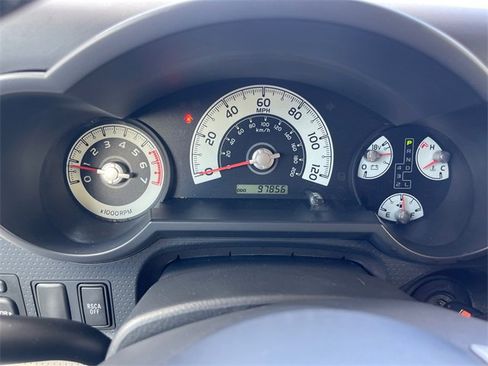 Used 2010 Toyota FJ Cruiser 4WD image 22