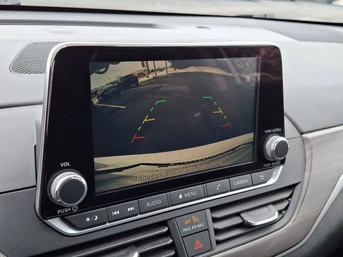 Certified 2024 Nissan Altima 2.5 SV image 17