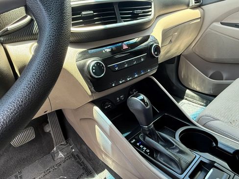 Used 2019 Hyundai Tucson Value FWD image 13