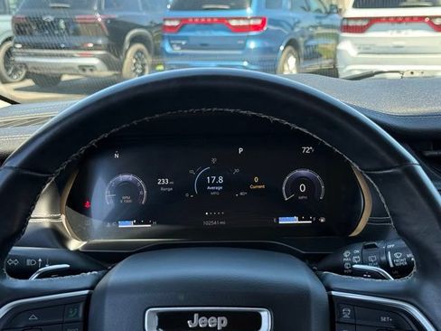 Used 2021 Jeep Grand Cherokee L Limited AWD/4WD image 8