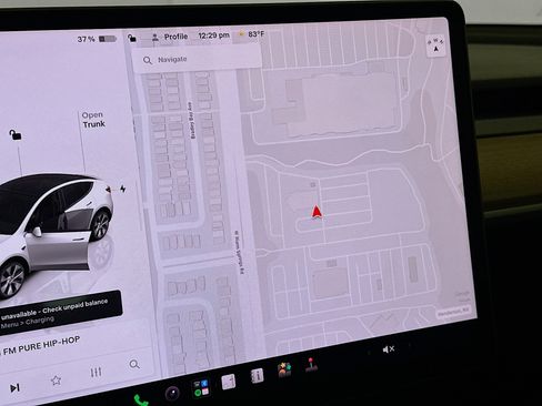 Used 2023 Tesla Model Y Long Range AWD/4WD image 21
