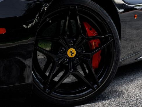 Used 2017 Ferrari California T RWD image 46