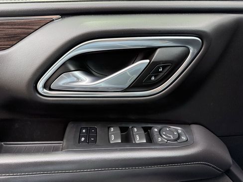 Used 2022 Chevrolet Tahoe LT w/ Luxury Package image 24