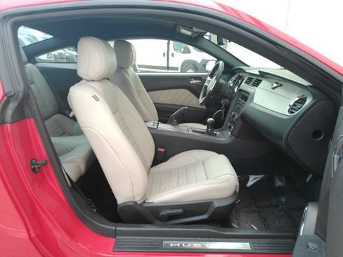 Used 2013 Ford Mustang GT Premium RWD image 16
