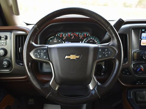 Used 2018 Chevrolet Silverado 1500 High Country image 20