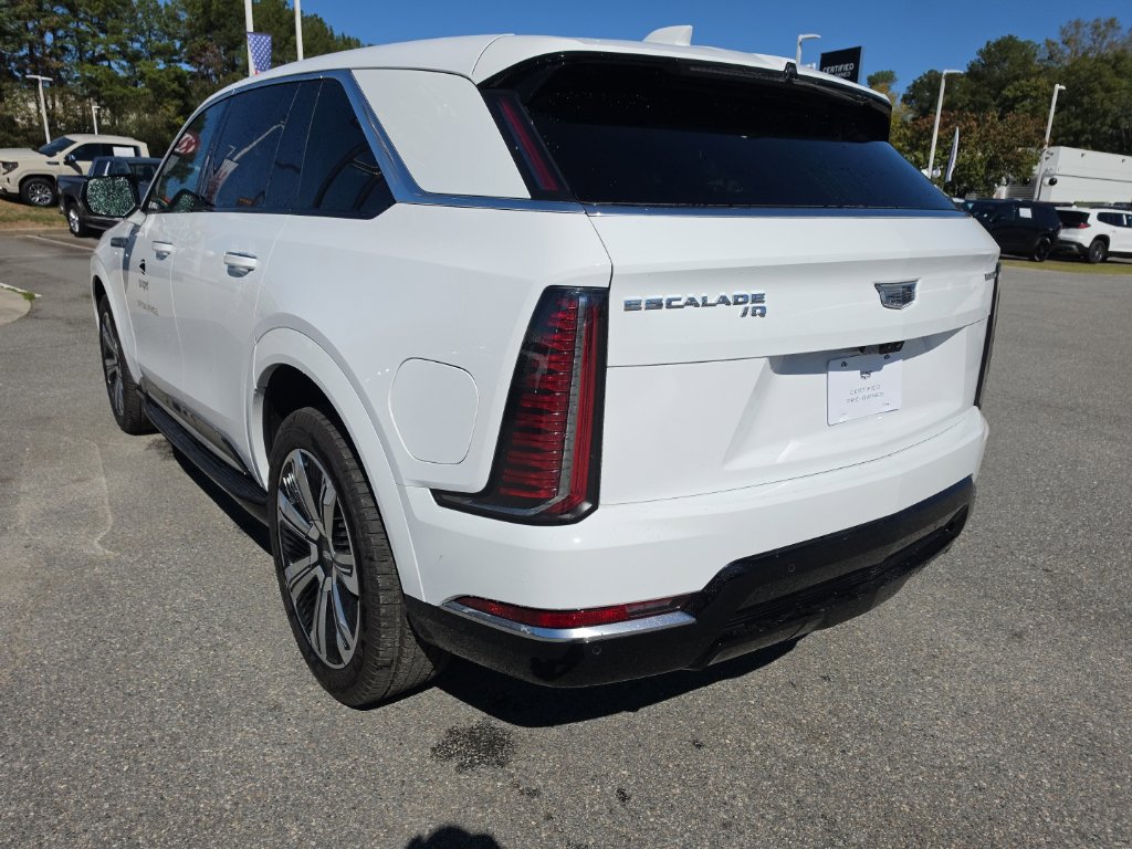 Used 2025 Cadillac Escalade IQ Luxury 2 AWD/4WD image 5