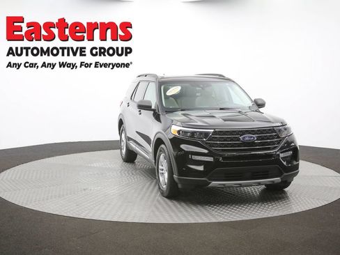 Used 2021 Ford Explorer XLT w/ Equipment Group 202A AWD/4WD image 51