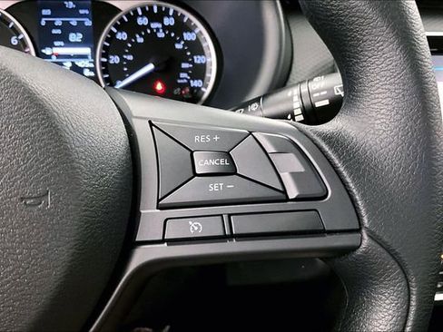 New 2025 Nissan Kicks Play S image 23