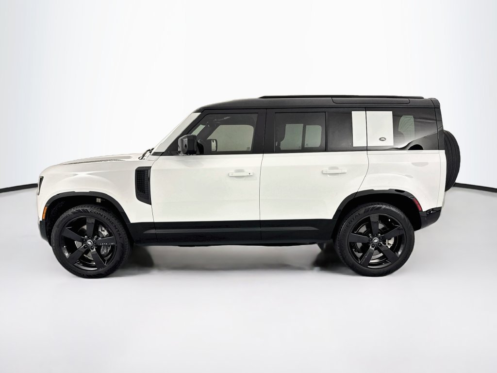 Certified 2024 Land Rover Defender 110 X-Dynamic SE AWD/4WD image 8