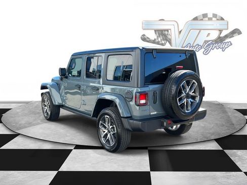 Used 2024 Jeep Wrangler Sport S w/ Convenience Group image 4