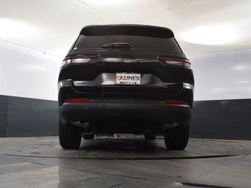 New 2025 Jeep Grand Cherokee L Altitude image 54