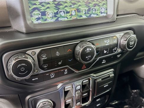 Used 2022 Jeep Wrangler Unlimited Sport AWD/4WD image 20