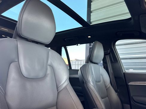 Used 2024 Volvo XC90 T8 Ultimate w/ Lounge Package AWD/4WD image 18