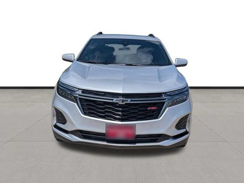 Used 2022 Chevrolet Equinox RS w/ Infotainment Package FWD image 2