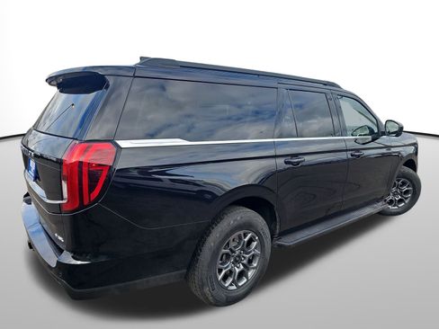 Used 2025 Ford Expedition Max Active image 6