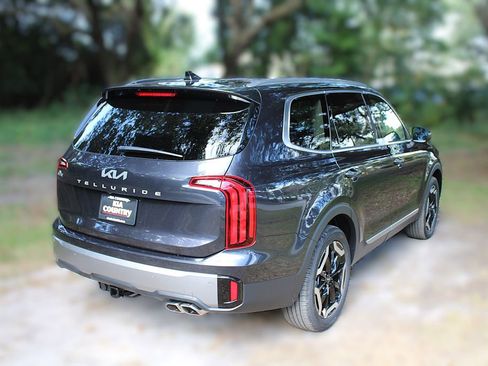 New 2025 Kia Telluride S image 7