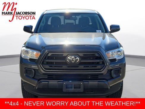 Used 2019 Toyota Tacoma SR image 2