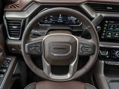 Used 2025 GMC Sierra 3500 Denali w/ Denali Reserve Package image 41