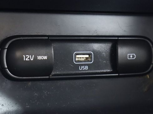 Used 2020 Kia Niro LX FWD image 22