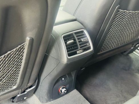 Used 2017 Audi Q3 2.0T Premium image 22