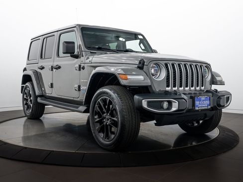 Used 2021 Jeep Wrangler Unlimited Sahara w/ Cold Weather Group AWD/4WD image 1
