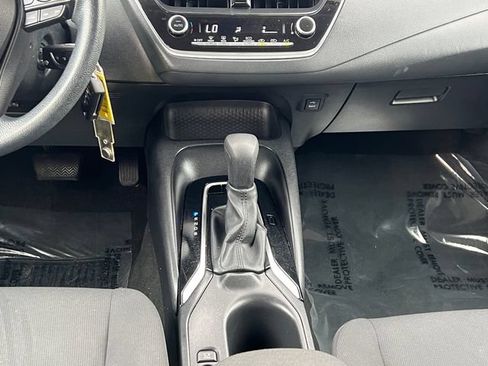 Used 2023 Toyota Corolla LE FWD image 17