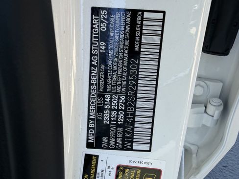 Certified 2025 Mercedes-Benz C 300 4MATIC Sedan image 37