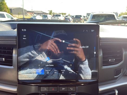 Used 2024 Ford Expedition Max XLT image 18