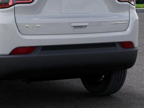 New 2026 Jeep Compass Limited image 13