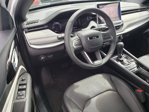 Used 2024 Jeep Compass Limited w/ Elite Group image 10