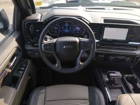 Used 2024 Chevrolet Silverado 1500 ZR2 w/ Technology Package AWD/4WD image 32