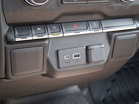 Used 2026 Chevrolet Silverado 1500 W/T AWD/4WD image 23