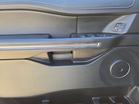 Used 2019 Ford Expedition Max XLT w/ Equipment Group 202A RWD image 15