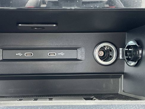 New 2026 Volkswagen Taos SE FWD image 27