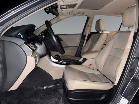 Used 2017 Honda Accord EX-L image 12