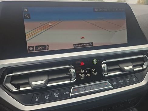 Used 2021 BMW 440i xDrive M440i xDrive w/ Premium Package image 11