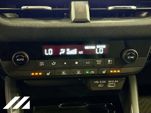 Used 2026 Subaru Outback Premium AWD/4WD image 18