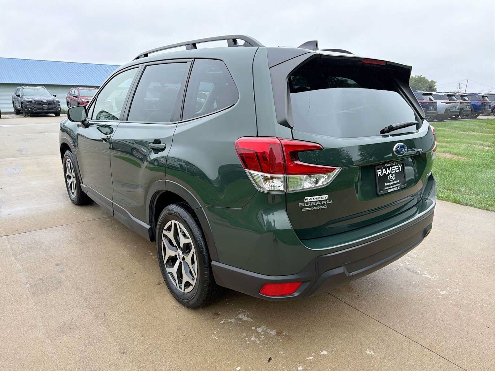Used 2024 Subaru Forester Premium AWD/4WD image 4