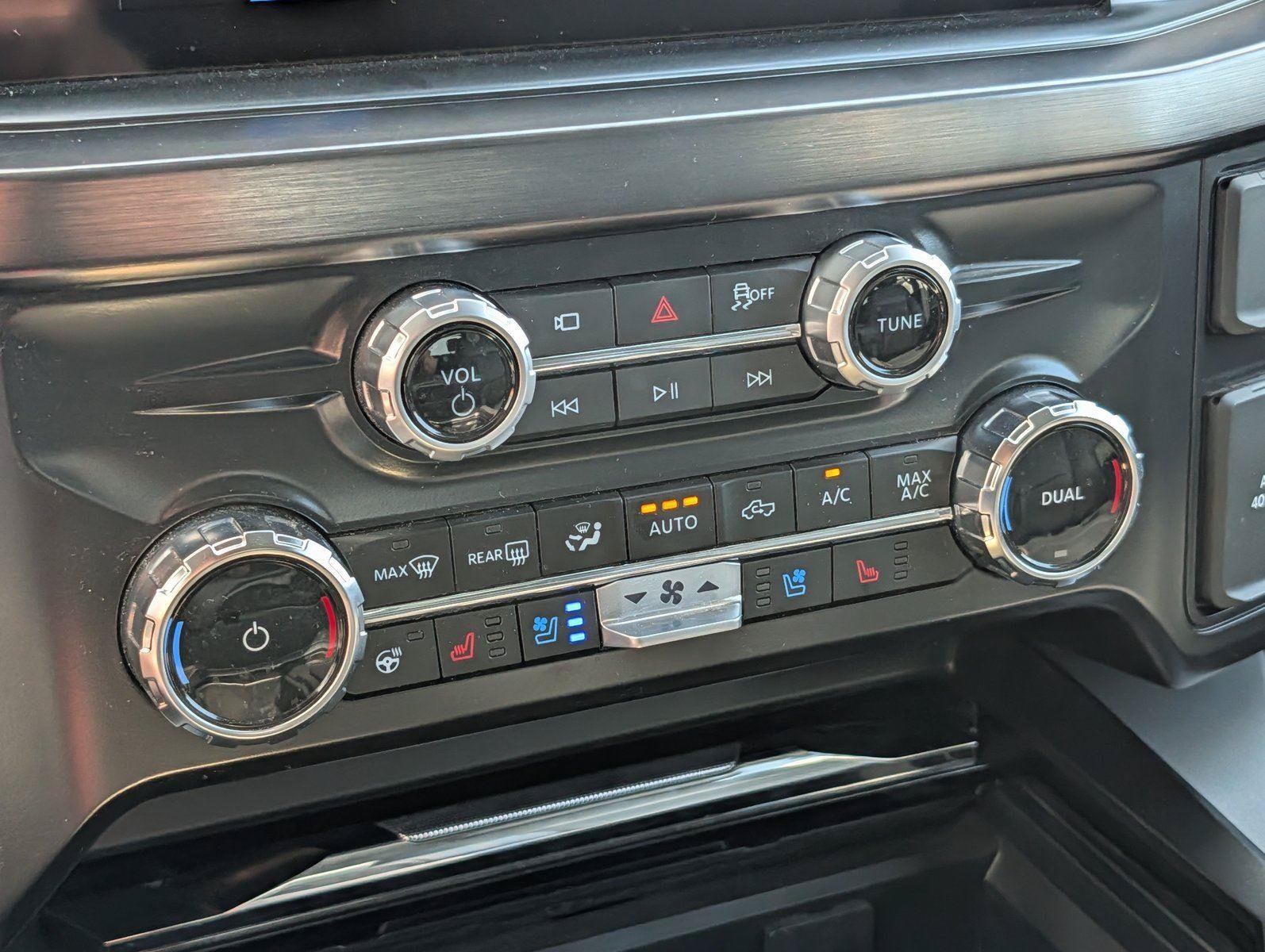 Used 2026 Ford F250 Lariat AWD/4WD image 16