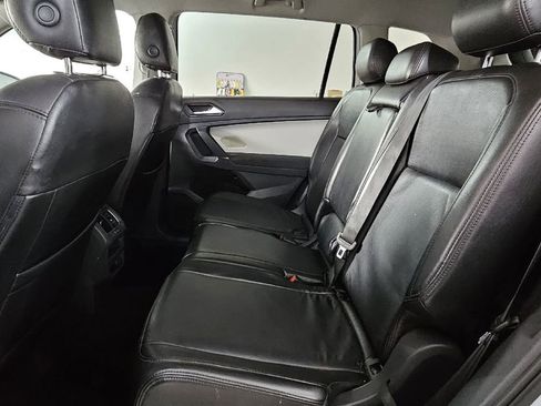 Used 2018 Volkswagen Tiguan S w/ 3rd Row Seat Package AWD/4WD image 16