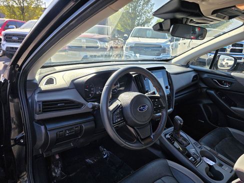 Used 2024 Subaru Crosstrek 2.5i Limited AWD/4WD image 8