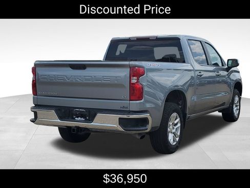 Used 2024 Chevrolet Silverado 1500 LT AWD/4WD image 3